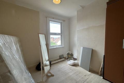 21 Isham Road, London, SW16 4TH