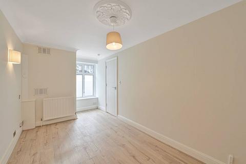 1 bedroom flat for sale, Glenmore Road, Belsize Park, London, NW3