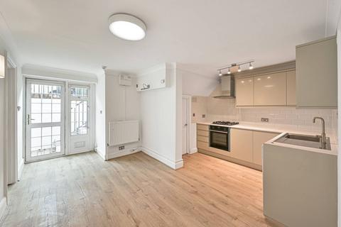 1 bedroom flat for sale, Glenmore Road, Belsize Park, London, NW3