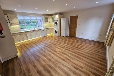 4 bedroom semi-detached house to rent, Inkberrow, Worcester, WR7