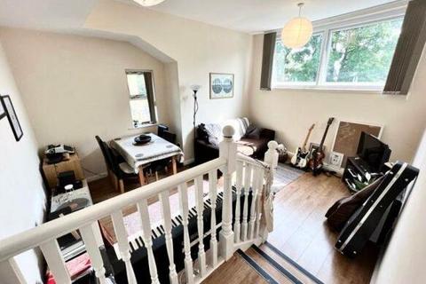 1 bedroom property to rent, The Oaks, Salford M7