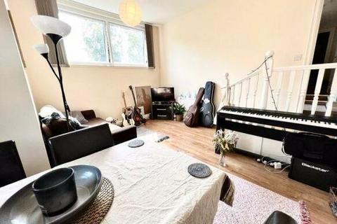 1 bedroom property to rent, The Oaks, Salford M7