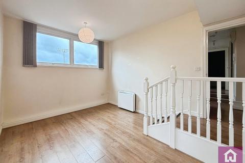 undefined, The Oaks, Salford M7