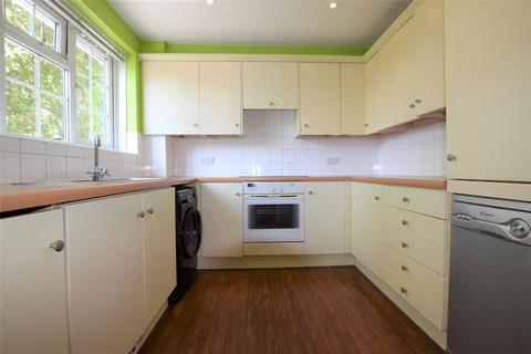 2 bedroom apartment to rent, Gardiner Close, Kent BR5