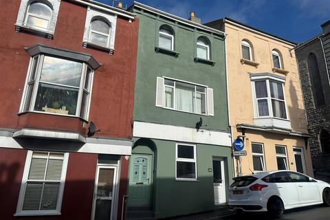 1 bedroom flat for sale, Fortuneswell, Portland