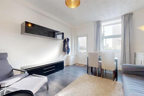 1 bedroom flat for sale, Fortuneswell, Portland