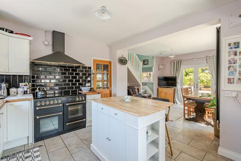Newhaven Berrells Road, Tetbury, GL8 8ED