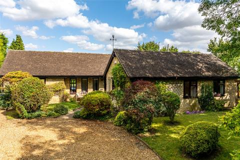 4 bedroom bungalow for sale, Moorend Road, Yardley Gobion, Towcester, Northamptonshire, NN12