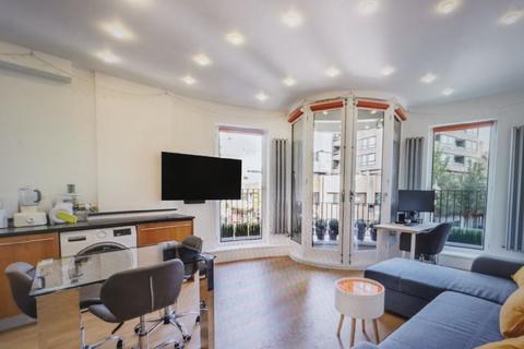 2 bedroom flat for sale, Marshall Street, Westminster, W1F