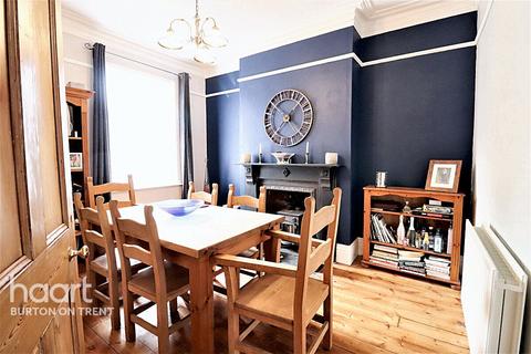 4 bedroom townhouse for sale, Outwoods Street, Burton-On-Trent