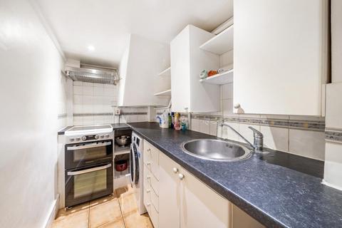 3 bedroom flat for sale, Anhalt Road, Battersea