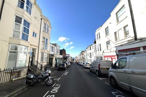 1 bedroom flat to rent, Bedford Place, Brighton