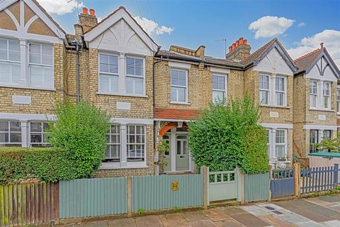 4 bedroom maisonette for sale, Kenley Road, St Margarets Village