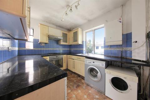 2 bedroom maisonette for sale, Sudbury Croft, Wembley