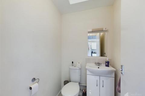 17 Elmbridge, Harlow, CM17 0JU
