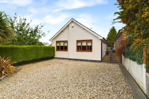 2 bedroom detached bungalow for sale, Clipstone Avenue, Nottingham NG3