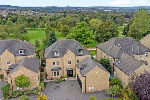 5 bedroom detached house for sale, Woodthorpe Hall Gardens, Sandal, Wakefield, WF2