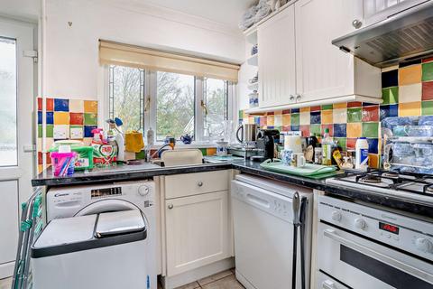 2 bedroom maisonette for sale, Springfield Gardens, Morganstown, Cardiff, CF15