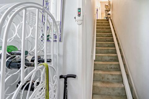 2 Springfield Gardens, Morganstown, Cardiff, CF15 8LQ
