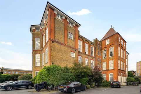 2 bedroom flat for sale, Old School Square, Poplar, London, E14