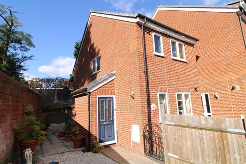 2 bedroom detached house for sale, Hildenlea Place, Shortlands, Bromley, BR2