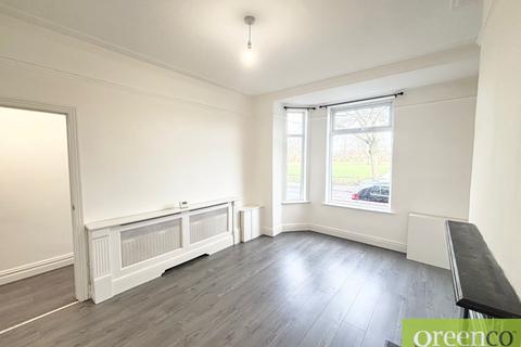 3 bedroom terraced house to rent, Stanley Road, Salford M30