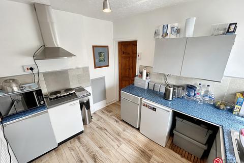 2 bedroom end of terrace house for sale, Llantrisant, Pontyclun CF72