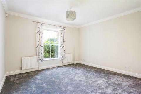 13 Agincourt, Ascot, SL5 7SJ