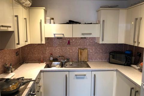 2 bedroom flat to rent, Prince Regent Road, Middx TW3