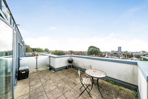 1 bedroom apartment for sale, Hove Park Gardens, Hove, East Sussex