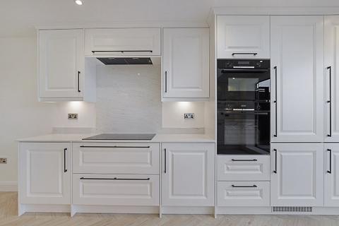 62 Coopers Hill, Ongar, CM5 9EF