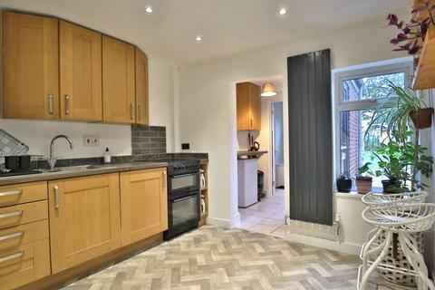 2 bedroom terraced house for sale, Painswick Road, Gloucester GL4