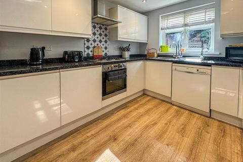 4 Lime Trees Grove, Corby, NN17 1DY