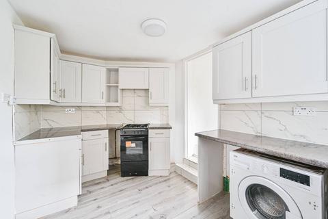 2 bedroom flat for sale, West Street, Bromley, BR1