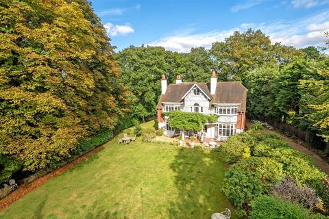 6 bedroom detached house for sale, Waterhouse Lane, Kingswood