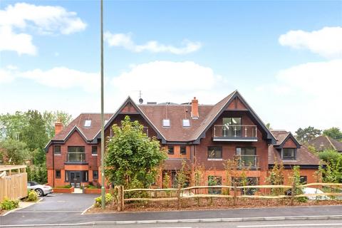 2 bedroom apartment for sale, Green Hedges, Westerham Road, Oxted, Surrey, RH8