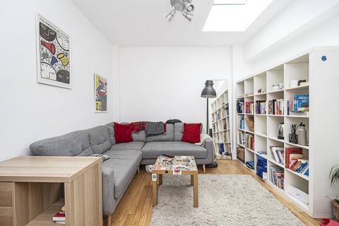 Flat 4, 70 Varden Street, London, E1 2JB