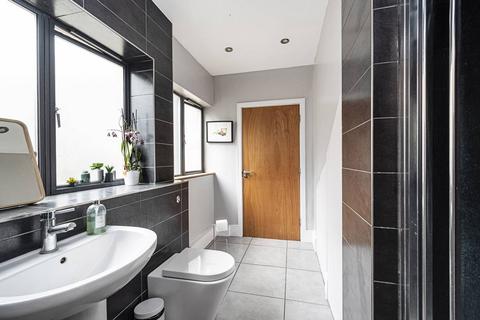 Flat 4, 70 Varden Street, London, E1 2JB