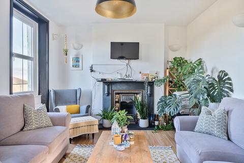 11a Delacourt Road, London, SE3 8XA