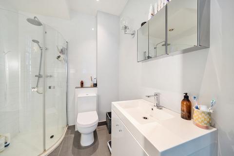11a Delacourt Road, London, SE3 8XA