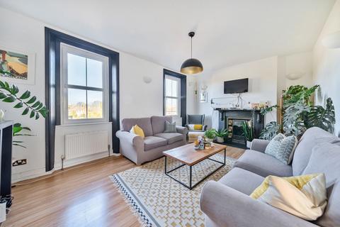 11a Delacourt Road, London, SE3 8XA