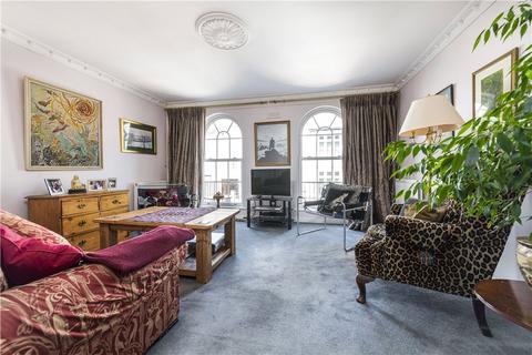 3 bedroom terraced house for sale, Vicarage Crescent, London, SW11