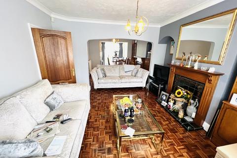 3 bedroom semi-detached house for sale, Morley Crescent, Edgware HA8