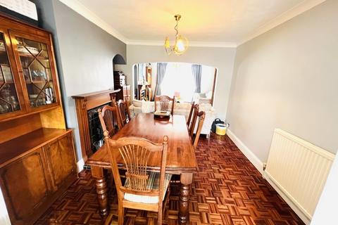 3 bedroom semi-detached house for sale, Morley Crescent, Edgware HA8