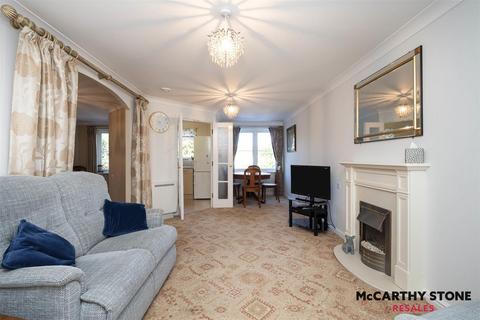 2 bedroom apartment for sale, Portman Court, Grange Road, Uckfield, East Sussex