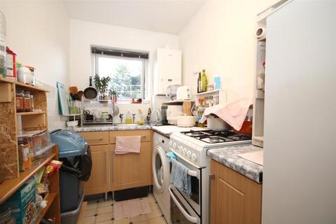 undefined, Kings Road, Guildford