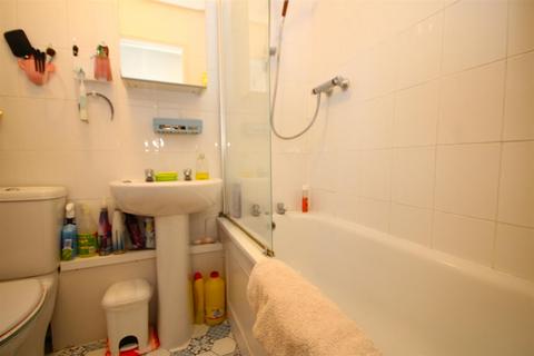 undefined, Kings Road, Guildford