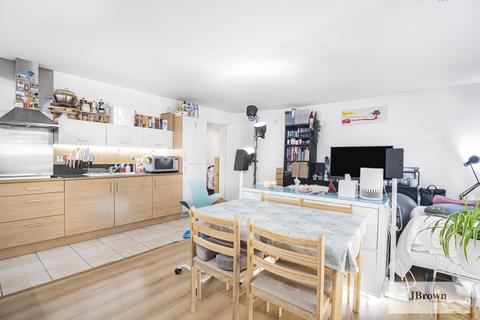 1 bedroom apartment for sale, West Parkside, London, SE10