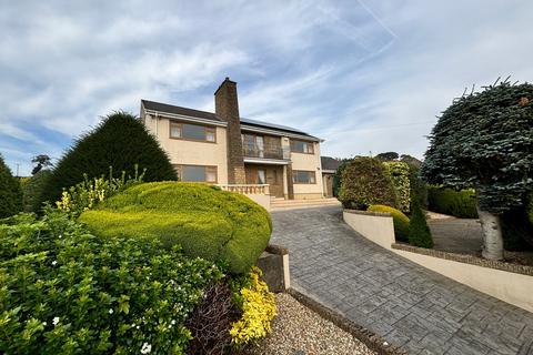 4 bedroom detached house for sale, Wellfield Road, Carmarthen SA31