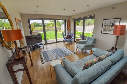 4 bedroom chalet for sale, Hayes Close, Colehill, BH21